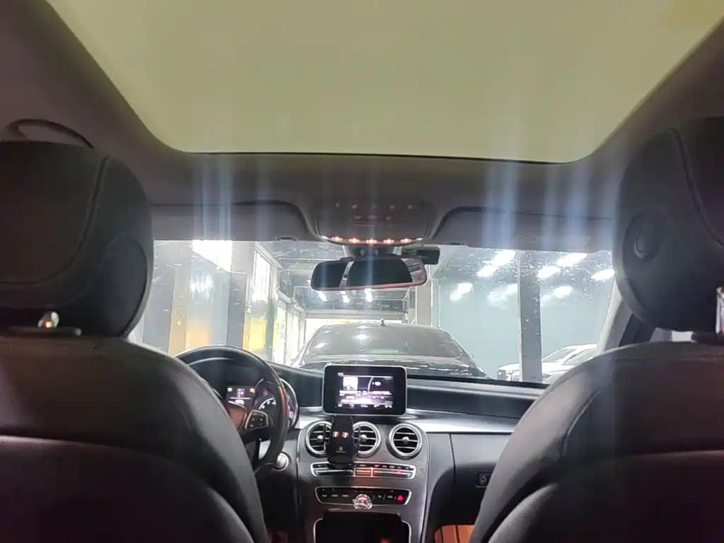Mercedes-Benz C-Class 2017 — фото 18