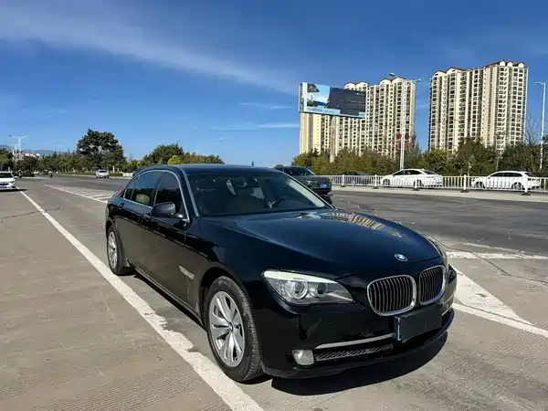 BMW 7 Series 2011