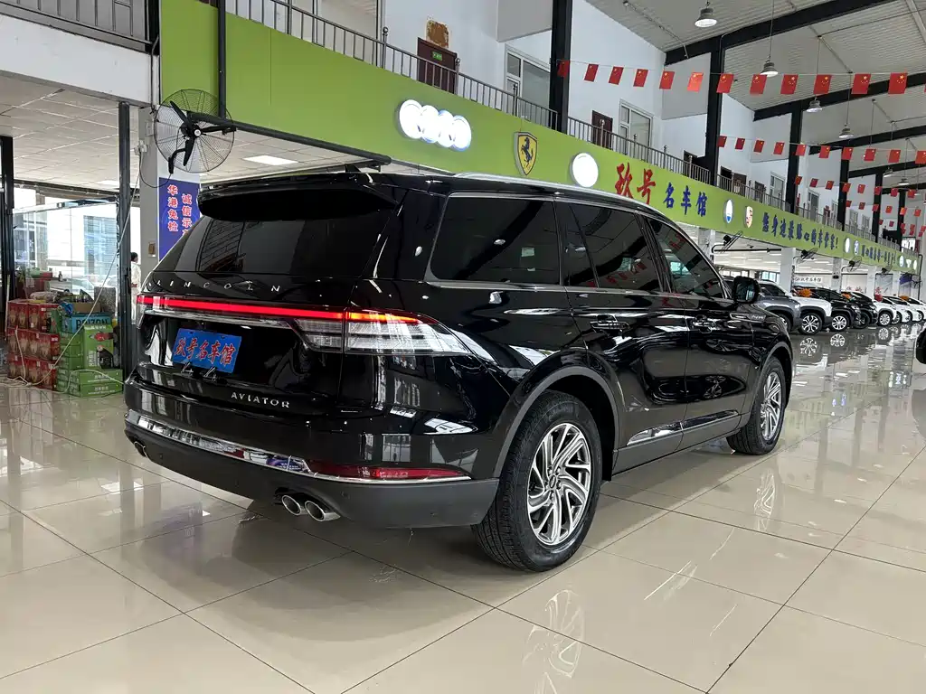 Lincoln Aviator 2021 — фото 13