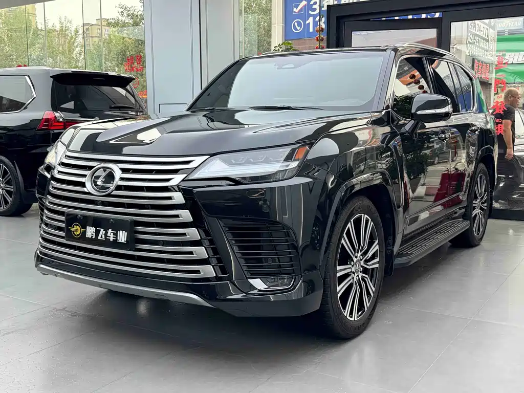 Lexus LX 2025