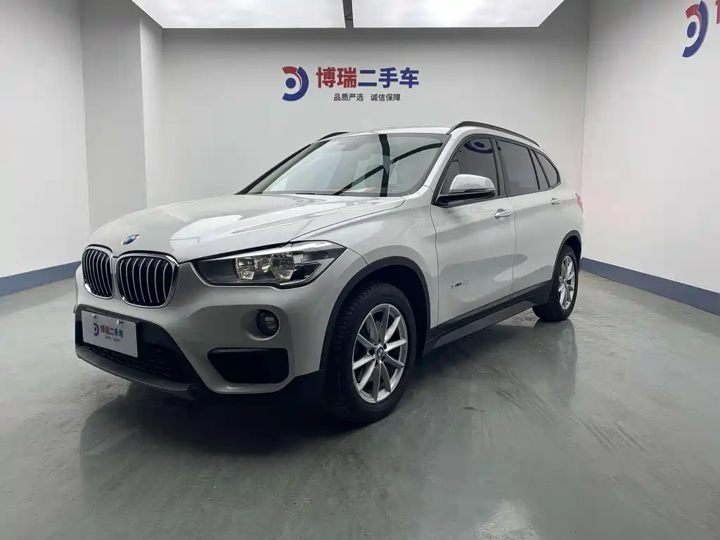 BMW X1 2017 — фото 1