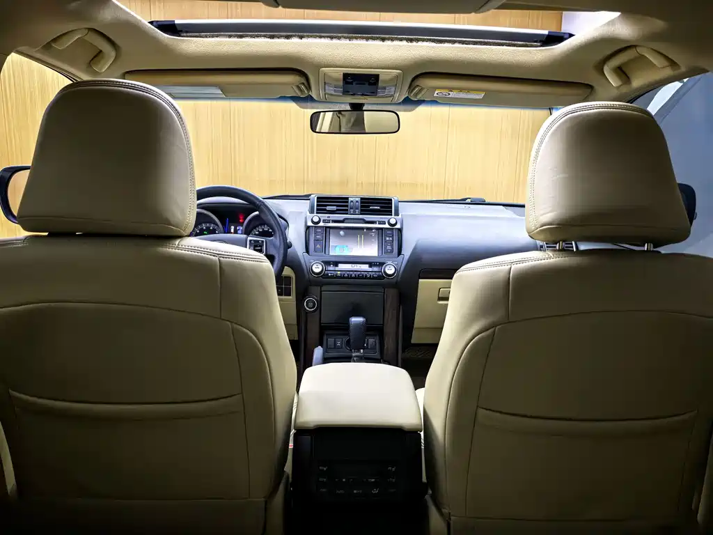 Toyota Prado 2017 — фото 13
