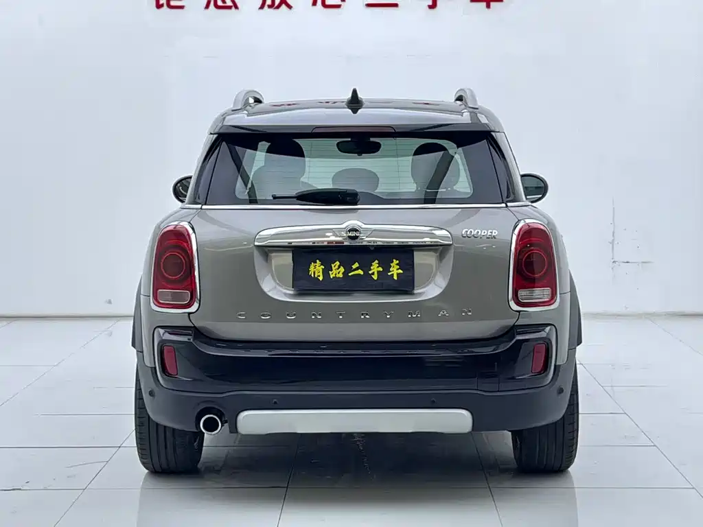 MINI Countryman 2018 — фото 25