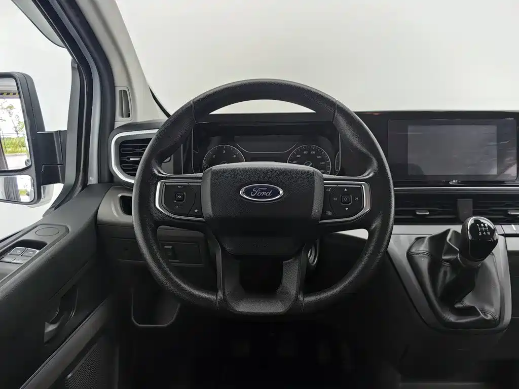 Ford Transit 2023 — фото 11