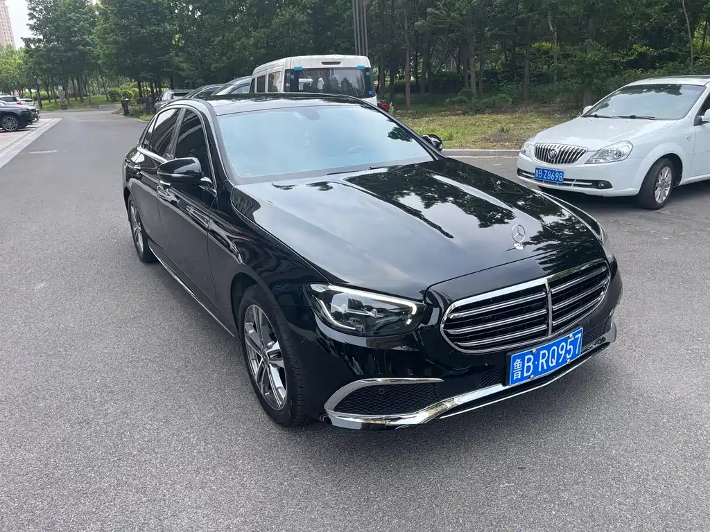 Mercedes-Benz E-Class 2021