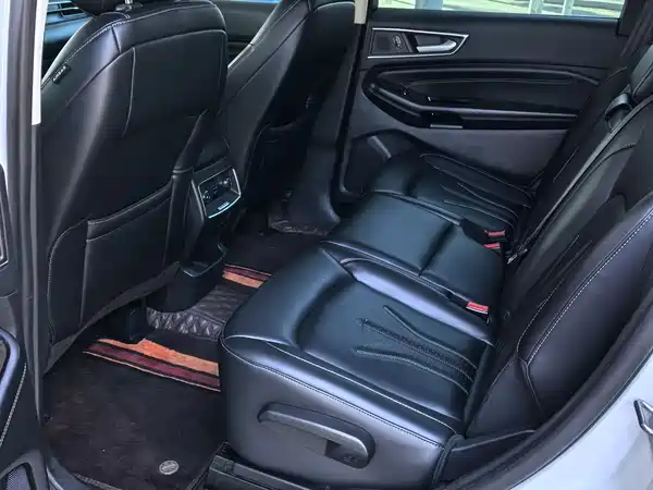 Ford Edge 2021
