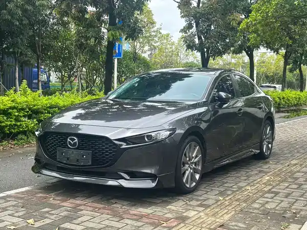 Mazda 3 Axela 2022