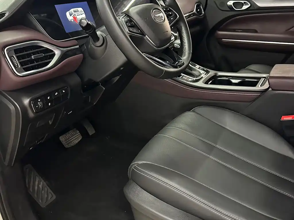 GAC Trumpchi M6 2021 — фото 4