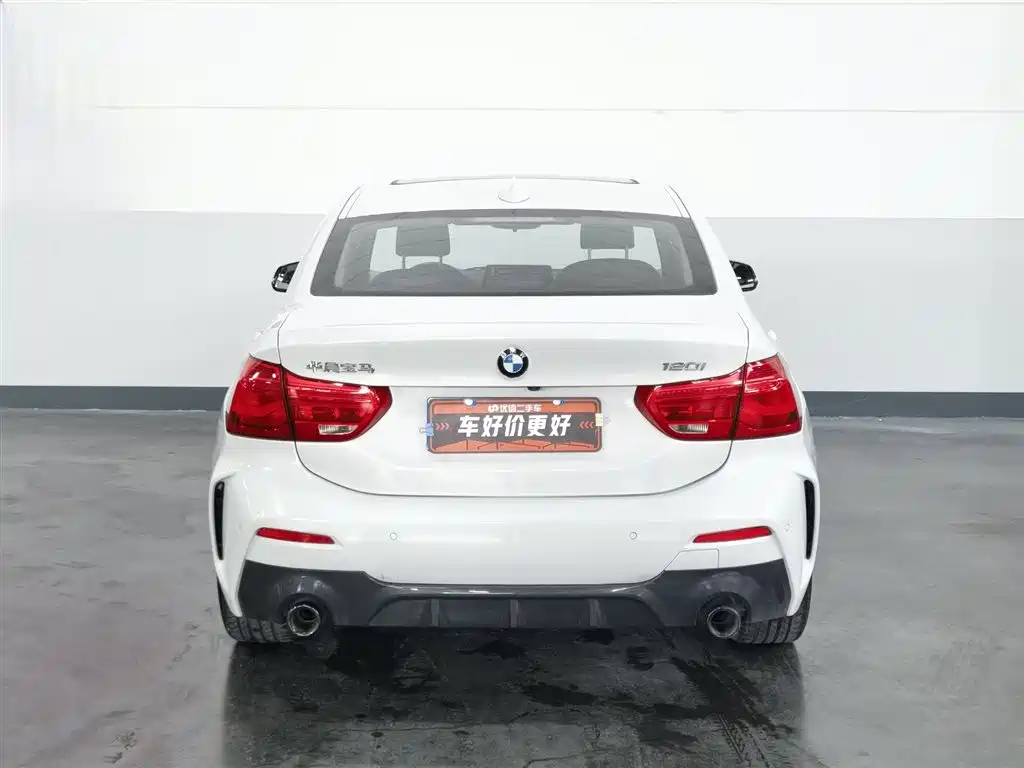 BMW 1 Series 2021
