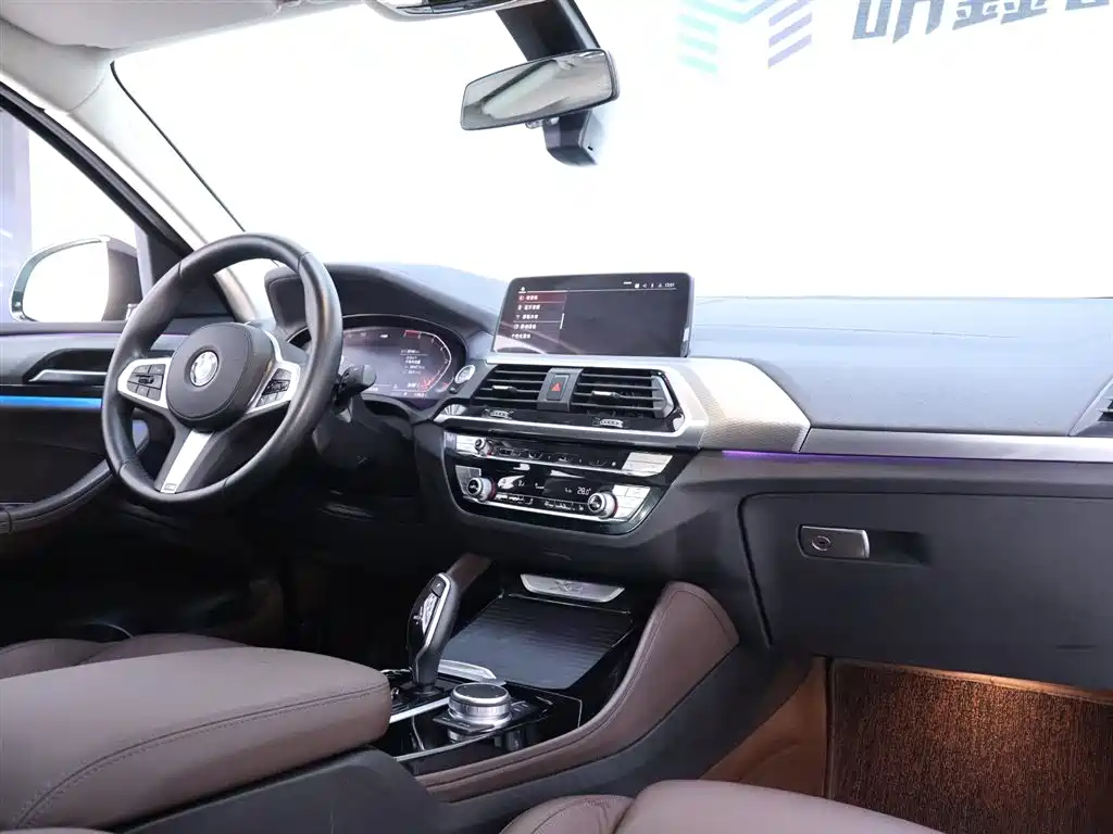 BMW X4 2021 — фото 19