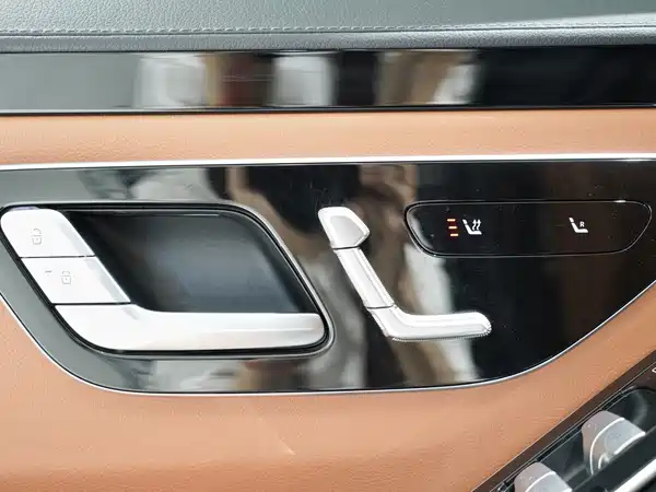 Mercedes-Benz S-Class 2021