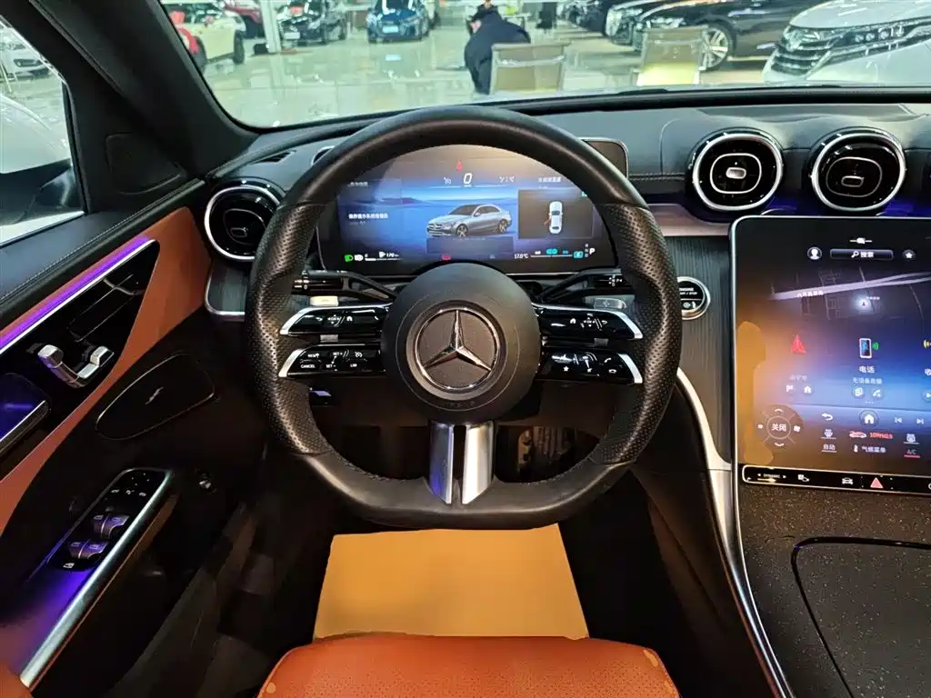 Mercedes-Benz C-Class 2023 — фото 11