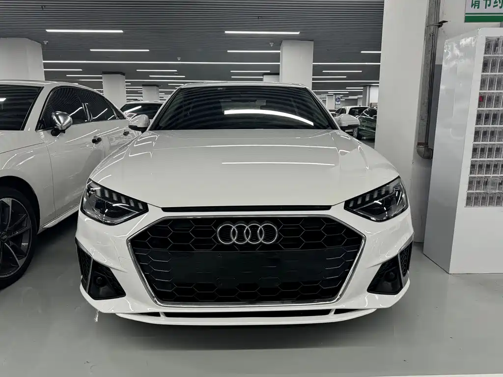 Audi A4L 2021