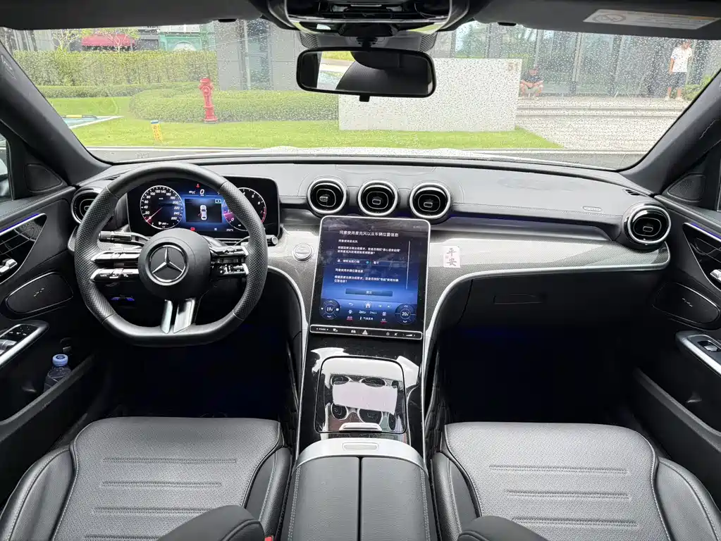 Mercedes-Benz C-Class 2023 — фото 9
