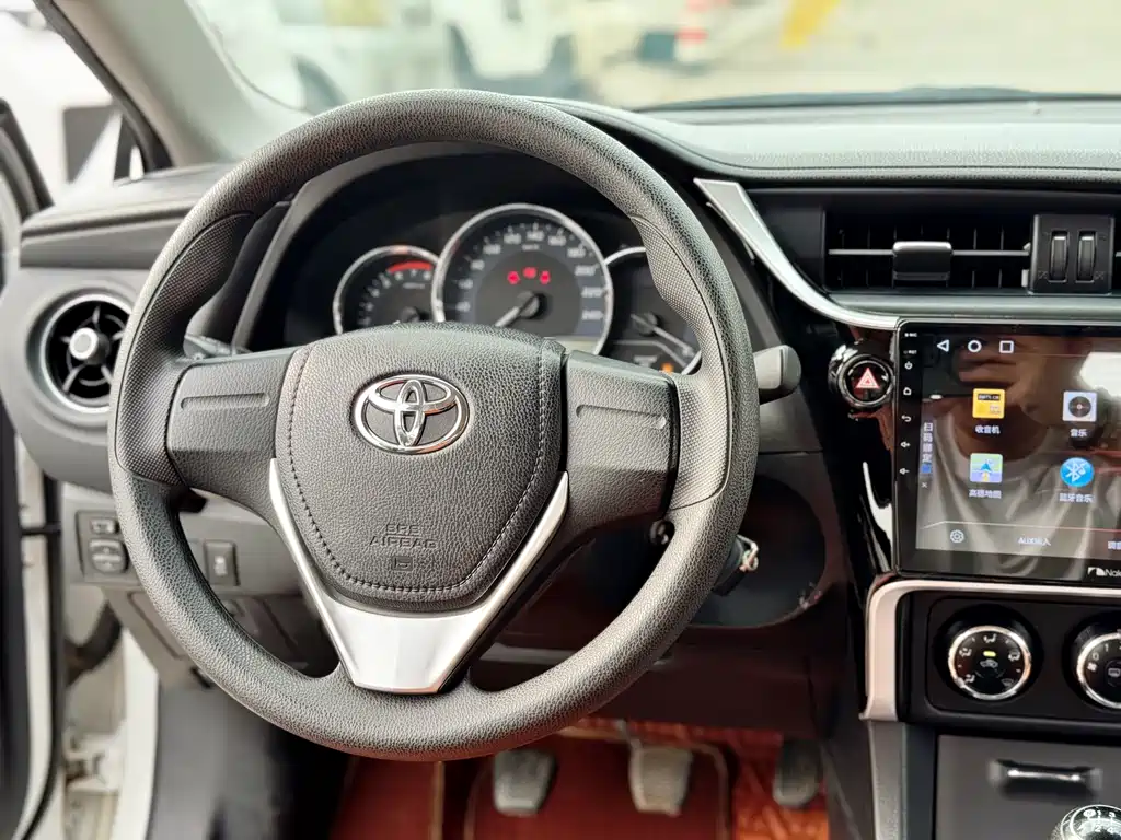 Toyota Corolla 2017 — фото 9