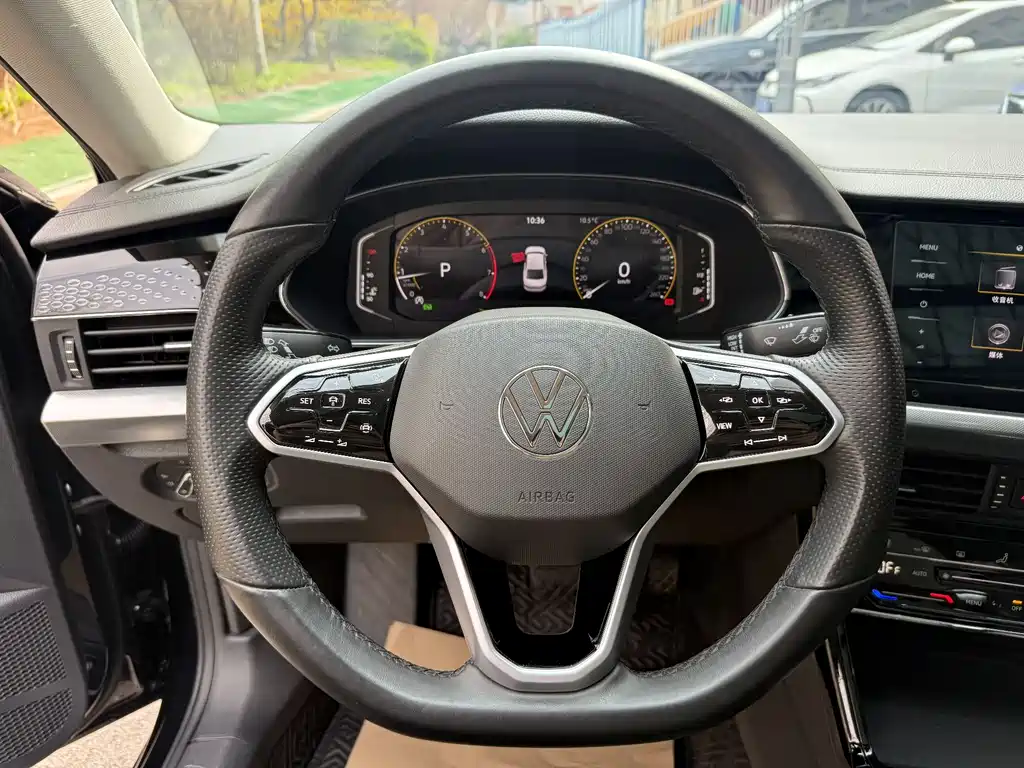 Volkswagen Passat 2023 — фото 20