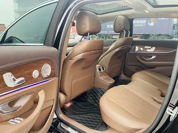 Mercedes-Benz E-Class 2023