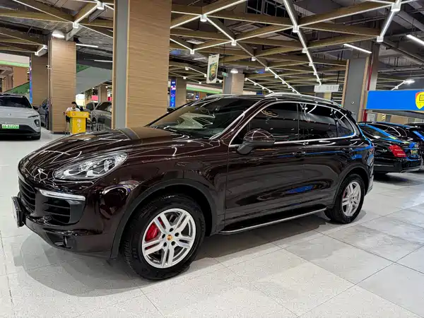Porsche Cayenne 2016
