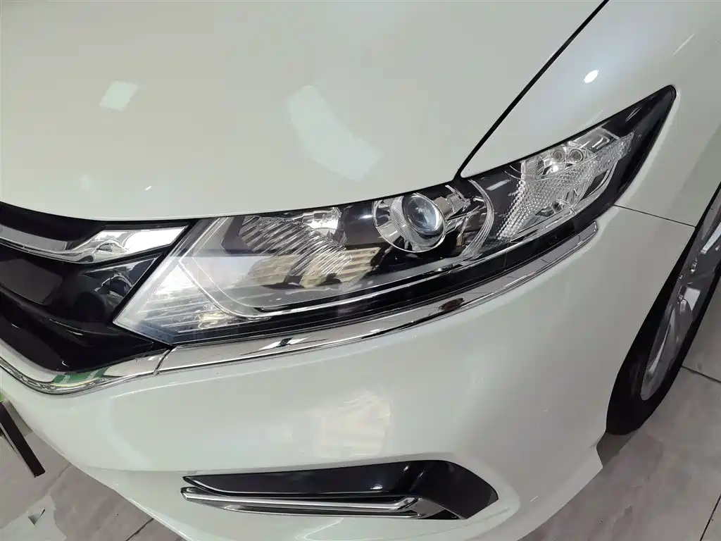 Honda Jade 2018 — фото 16