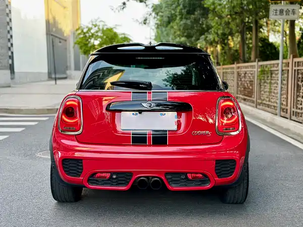 MINI 2016