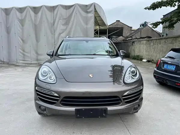 Porsche Cayenne 2012