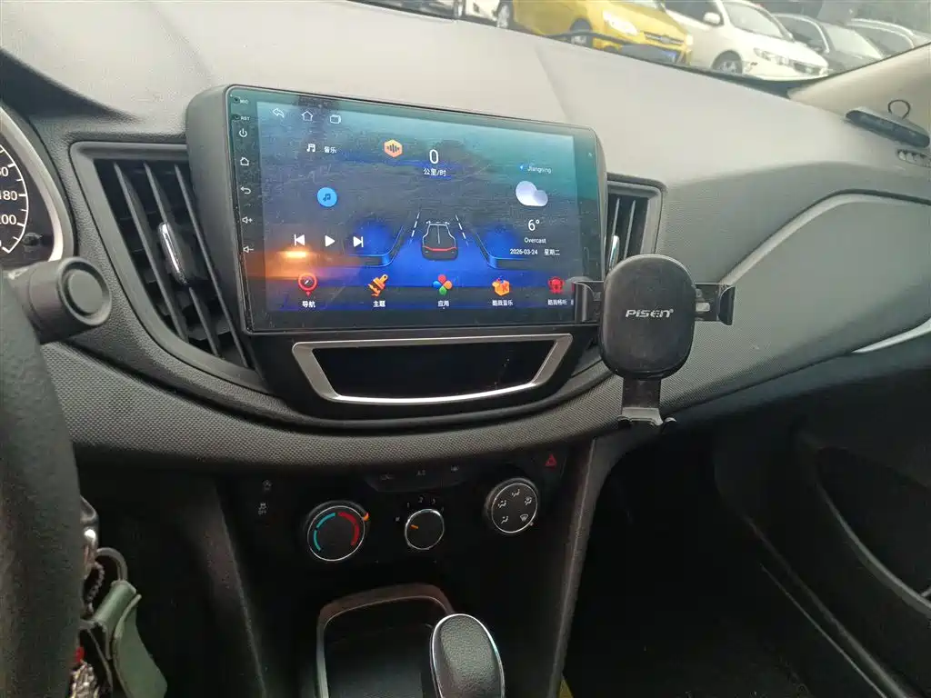 Chevrolet Cavalier 2017 — фото 13