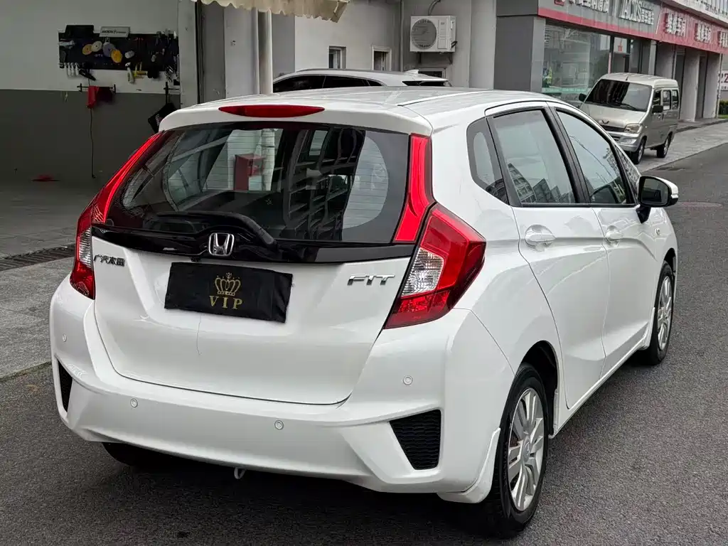 Honda Fit 2015 — фото 7