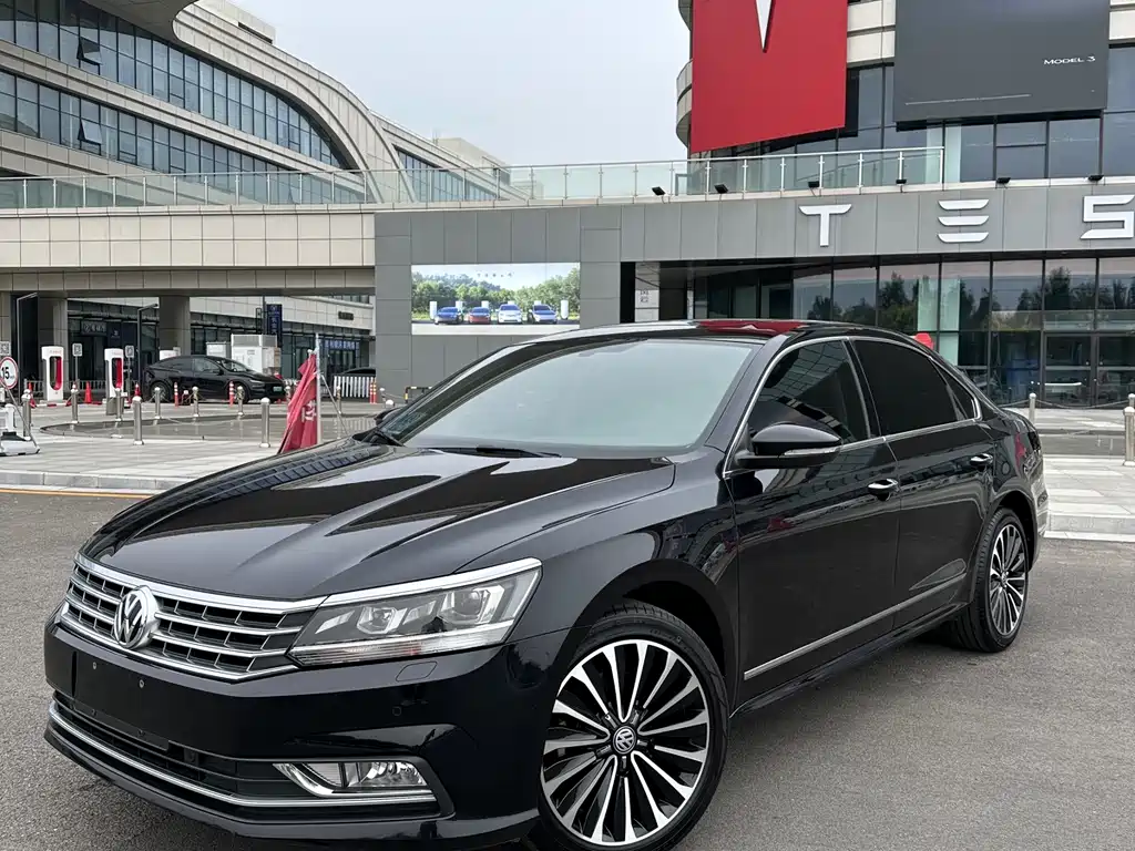 Volkswagen Passat 2017 — фото 1