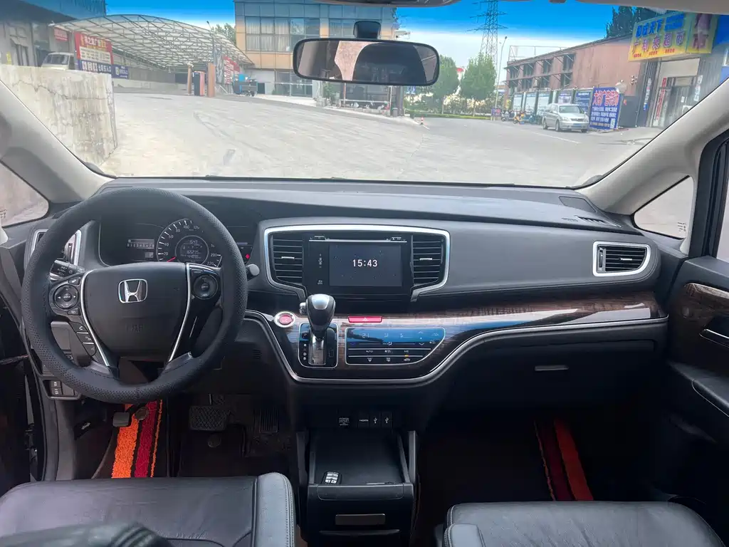 Honda Odyssey 2016 — фото 4