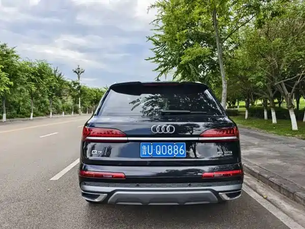 Audi Q7 2021