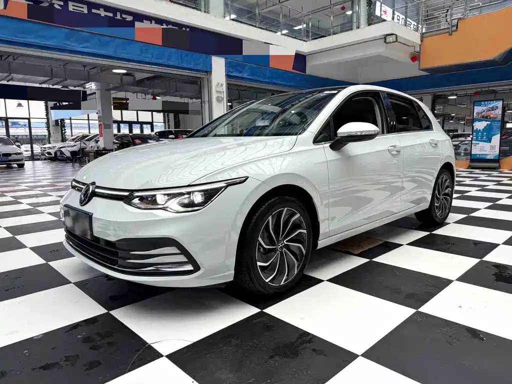 Volkswagen Golf 2022