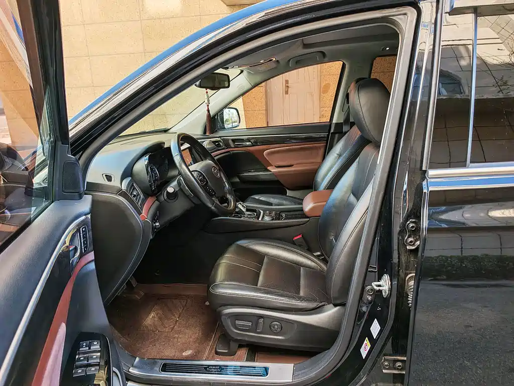 GAC Trumpchi GS8 2019 — фото 13