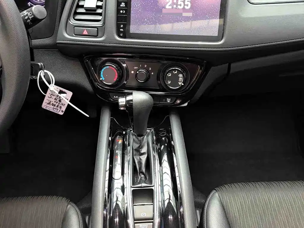 Honda Vezel 2021 — фото 10