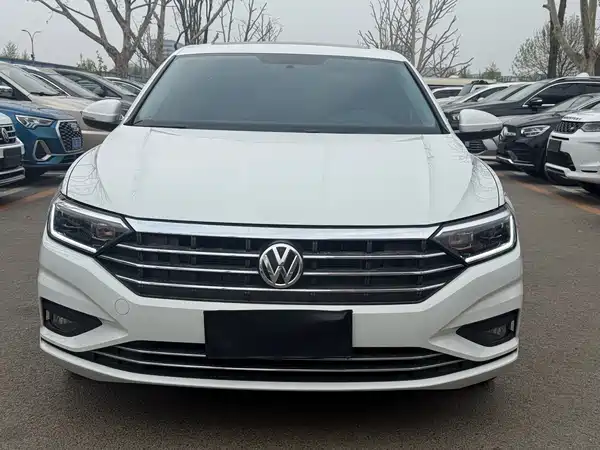 Volkswagen Sagitar 2021