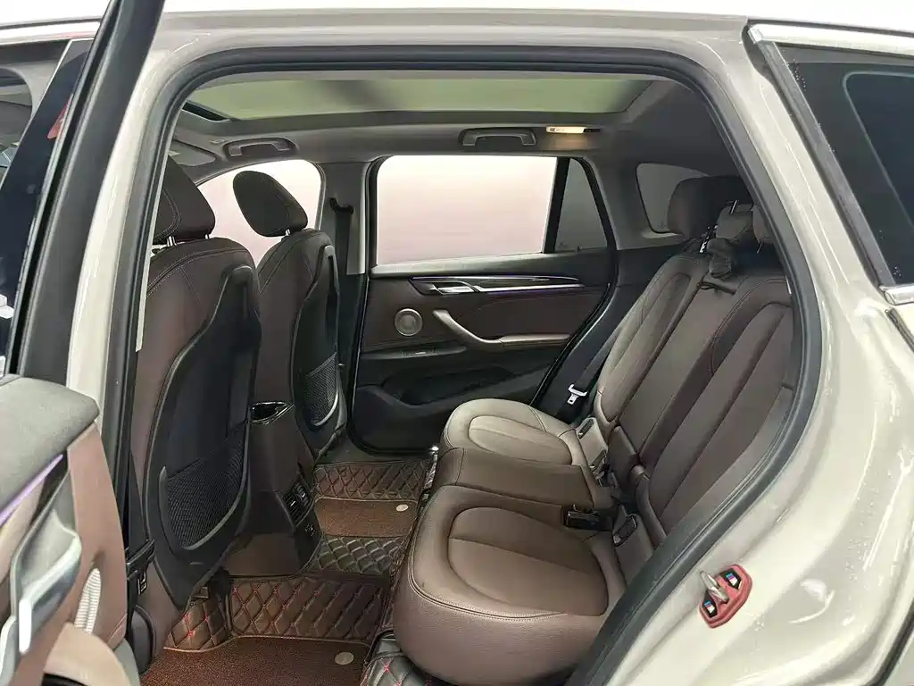 BMW X1 2021