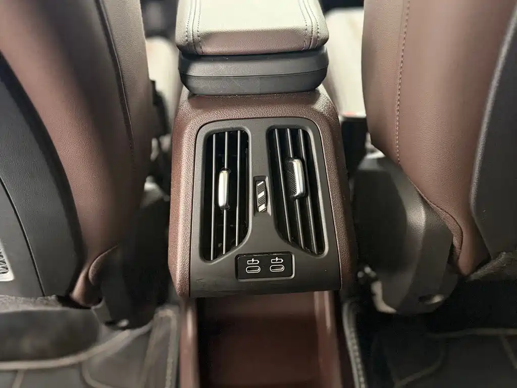 BMW X1 2023 — фото 11