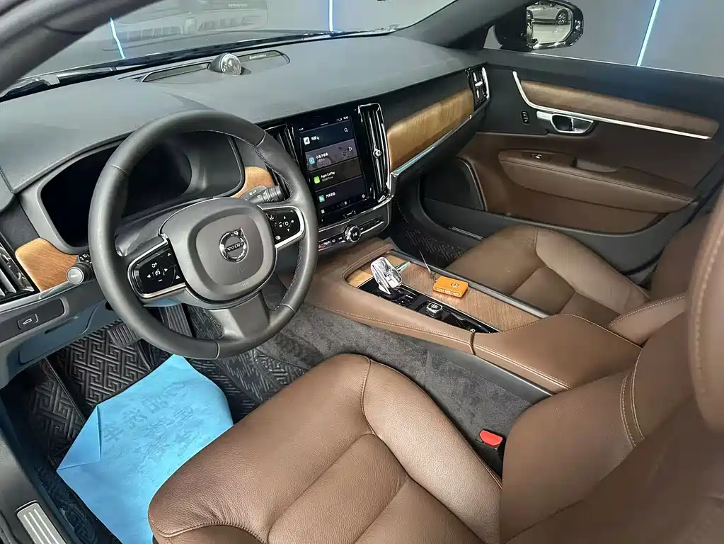 Volvo S90 2023 — фото 10