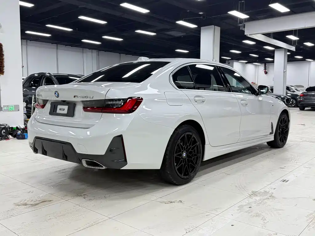 BMW 3 Series 2022