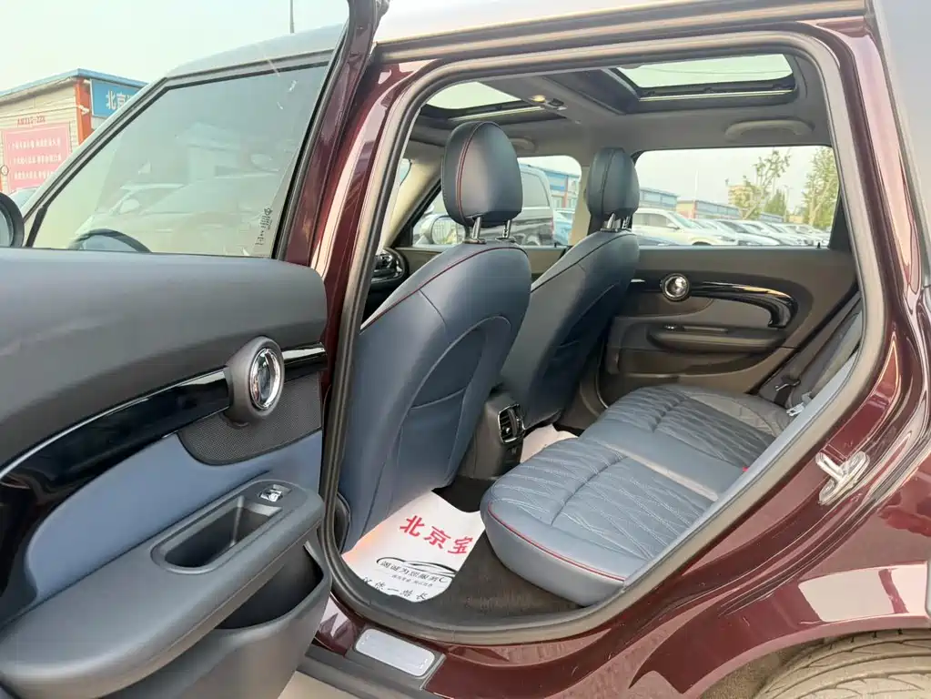 MINI Clubman 2016