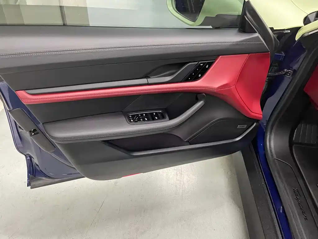 Porsche Taycan 2020