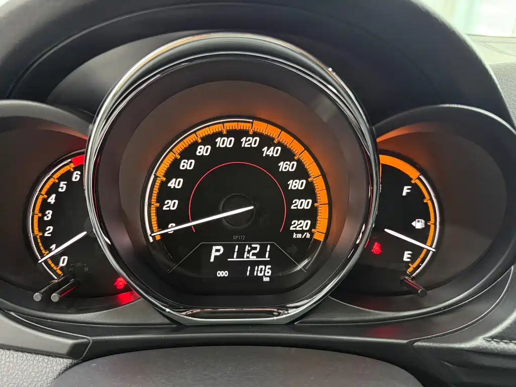 Toyota Yaris L 2022 — фото 15