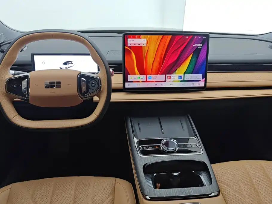 Geely Galaxy Starshine 8 2025 — фото 12