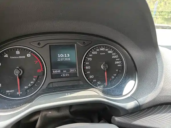 Audi Q2L 2021