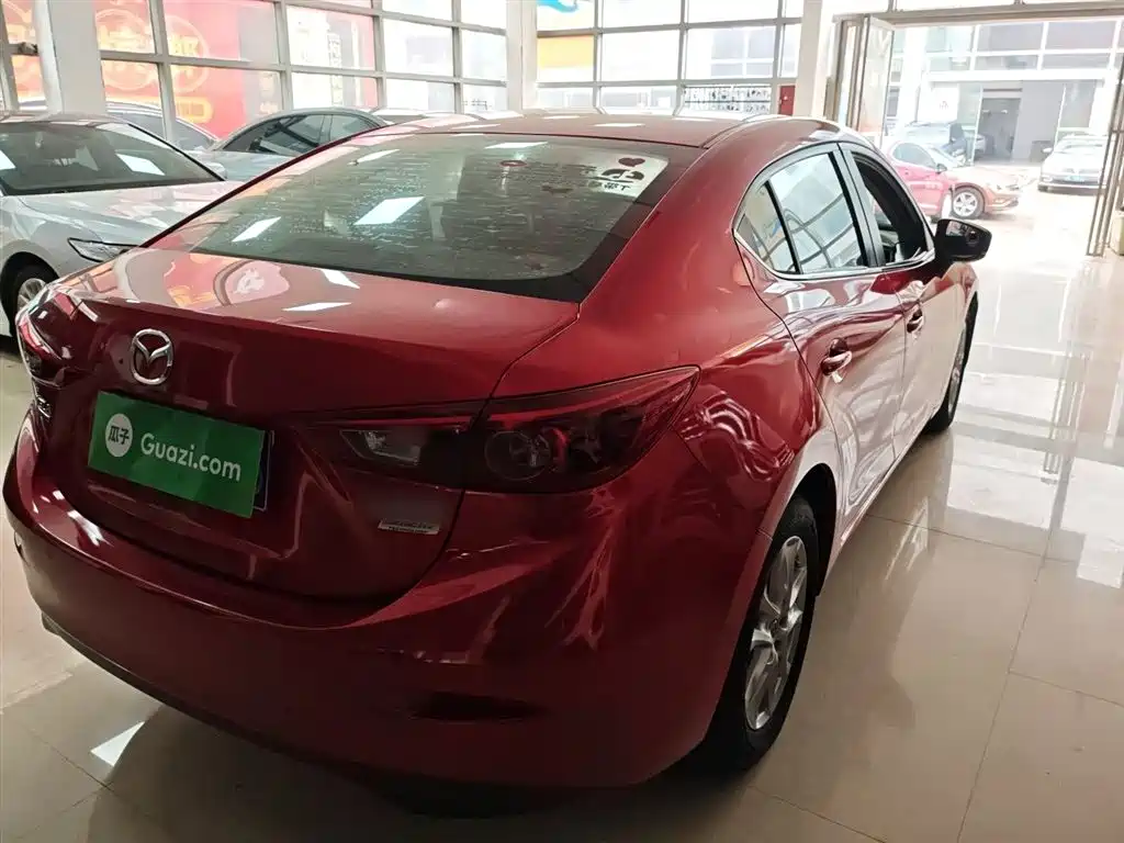 Mazda 3 Axela 2018 — фото 7