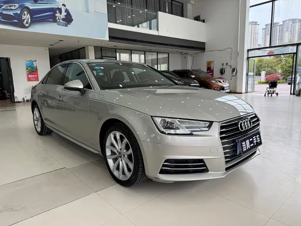 Audi A4L 2018 — фото 7