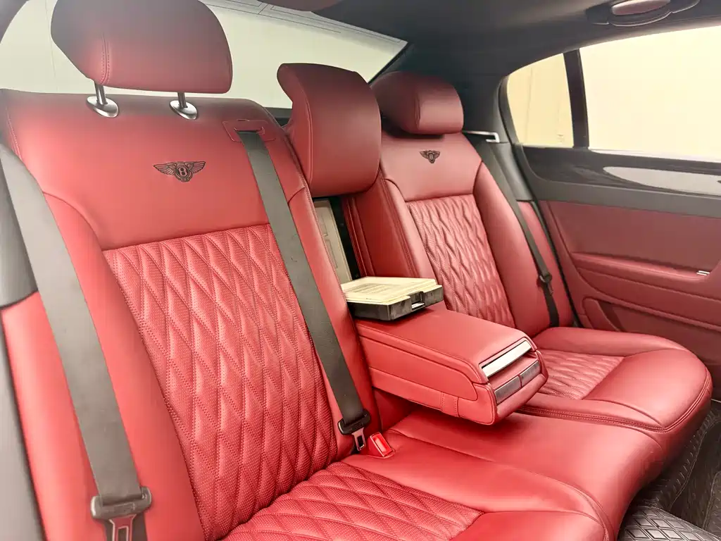 Bentley Flying Spur 2010 — фото 22