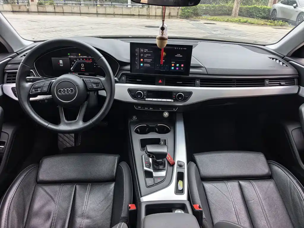 Audi A4L 2023