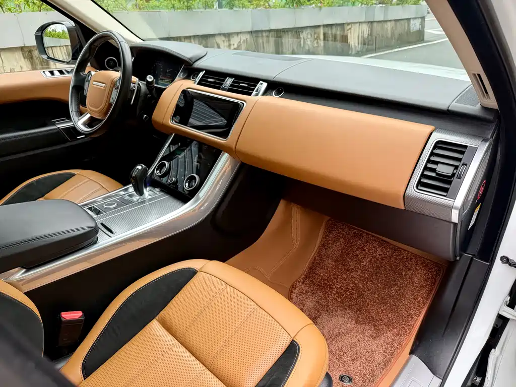 Land Rover Range Rover Sport 2018 — фото 24