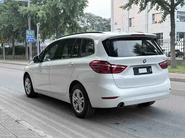 BMW 2 Series Wagon 2017
