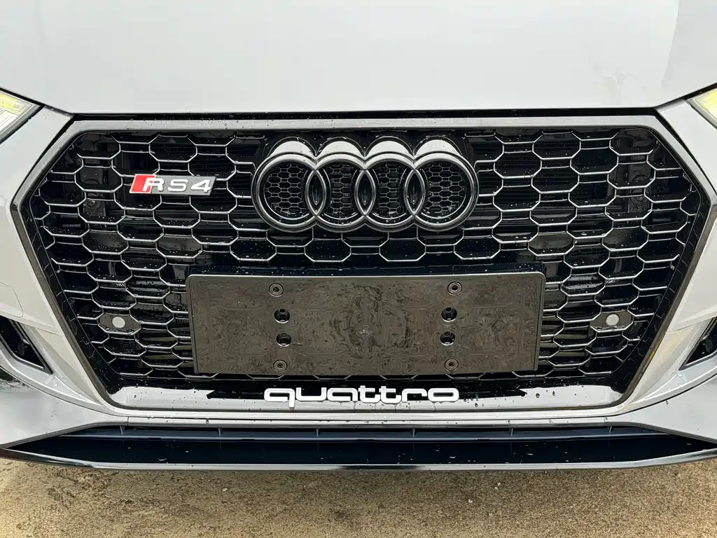Audi A4L 2019 — фото 14